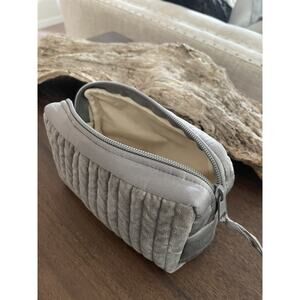 Pottery Barn Gray Velvet Quilted Cosmetic Makeup Toiletry Travel Bag w/ Pockets